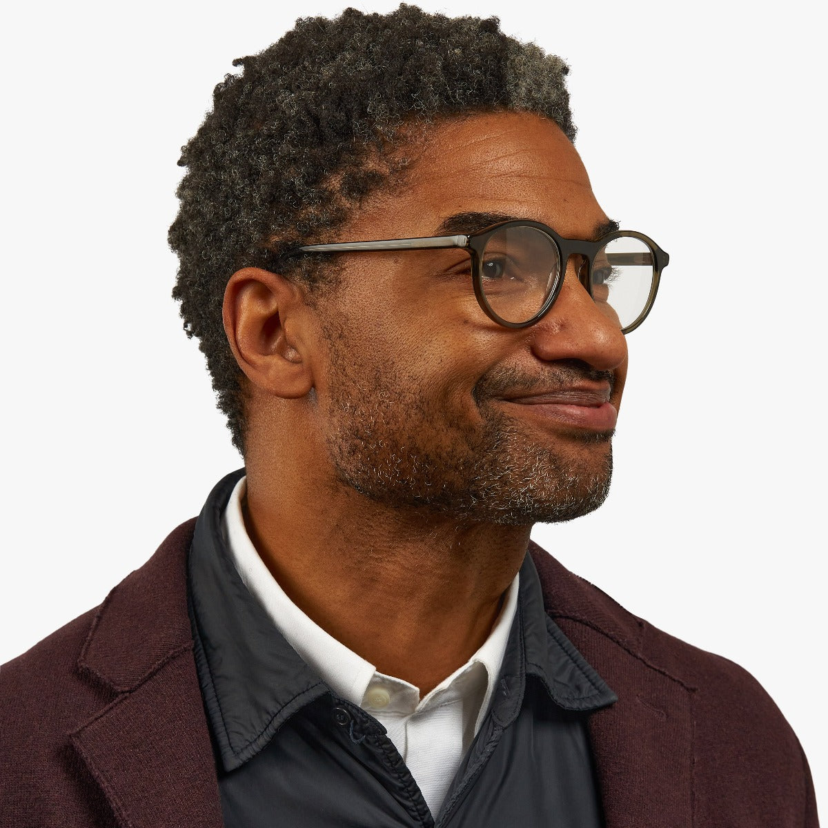 mens-lokken-shiny-olive_blue-light-glasses_male-model-1.jpg?v=1771423401&width=2597