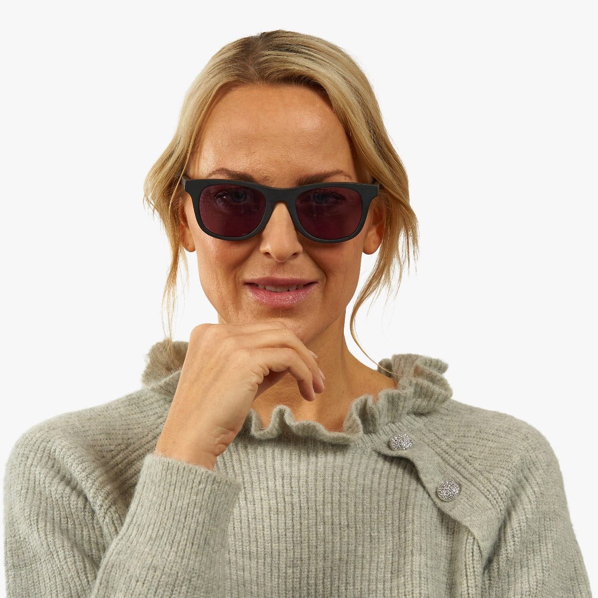 womens-malmo-black_sunglasses_female-model-1.jpg?v=1771419653&width=1200